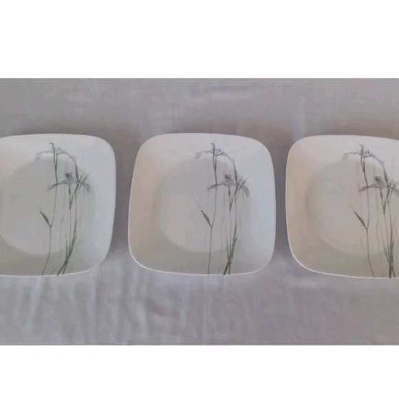 3 Corelle Shadow Iris Square 9" Plates Luncheon Salad Corning Purple Flowers - Picture 3 of 3